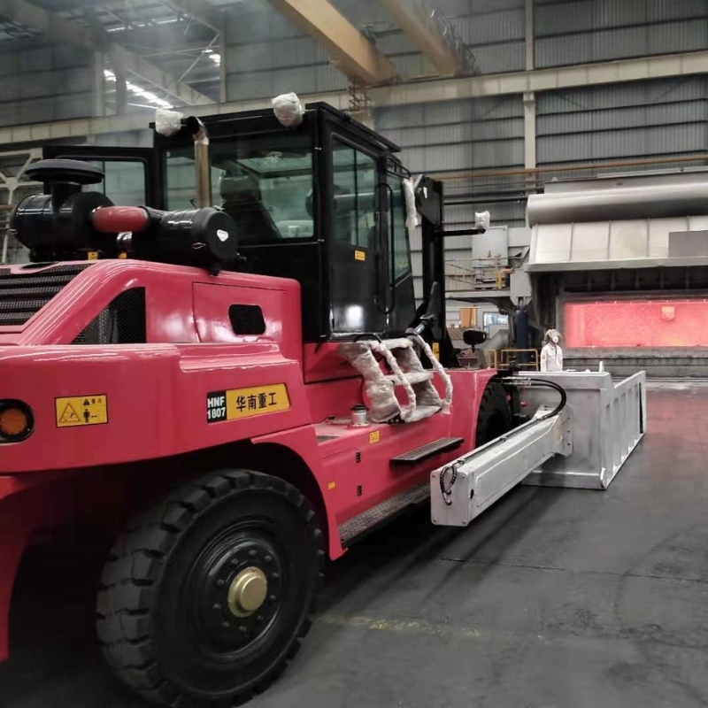 SOCMA HNYJ1505 Furnace-Charging Vehicle For Aluminum Industry and Foundries